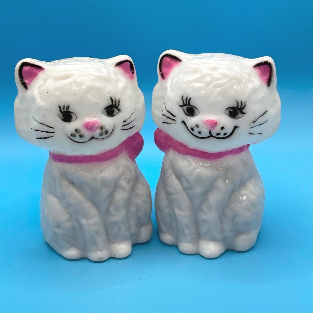 Vintage Celluloid Cat Salt & Pepper‎ Shakers Pink Bow Hong Kong Noise Kitschy